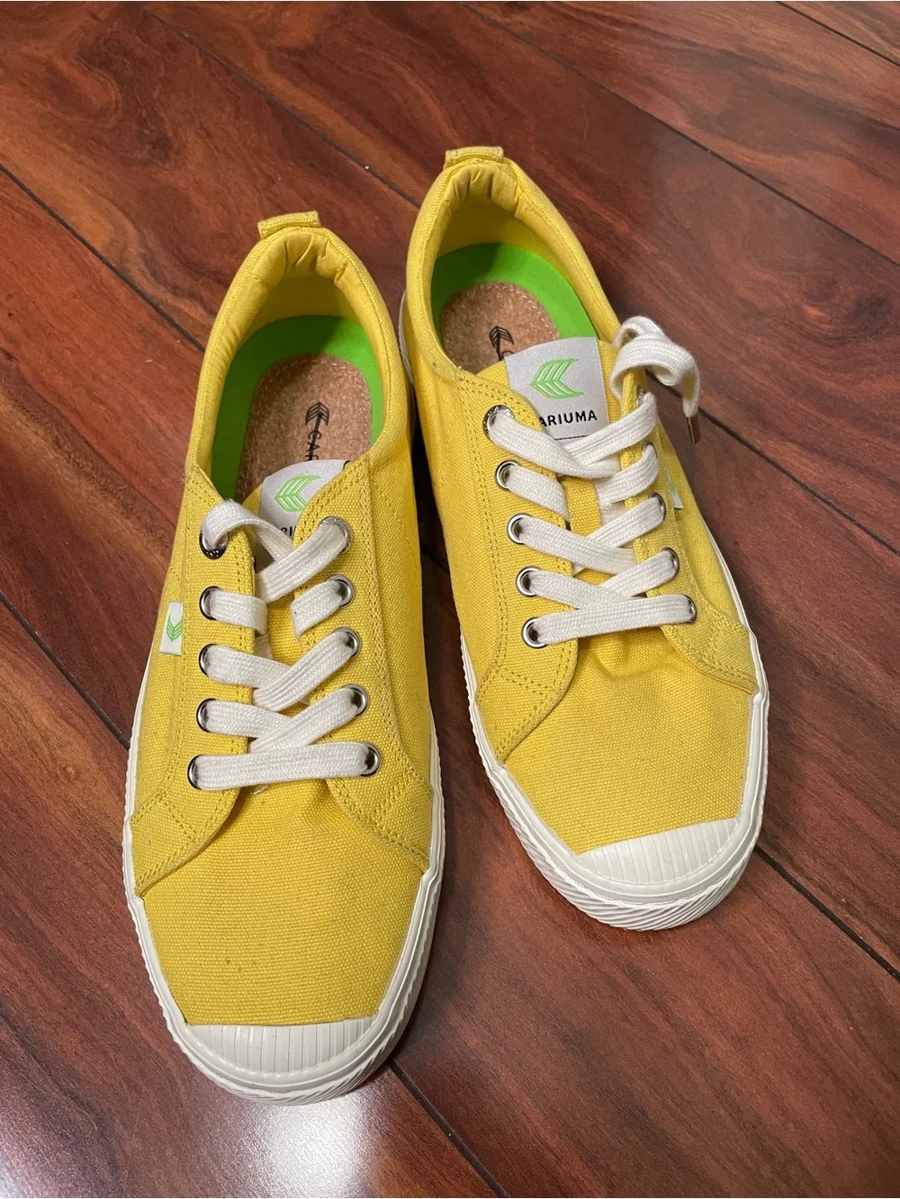 Cariuma OCA Low Canvas Low-Sneaker